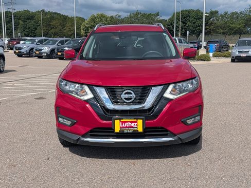 Used 2017 Nissan Rogue SL AWD/4WD image 2
