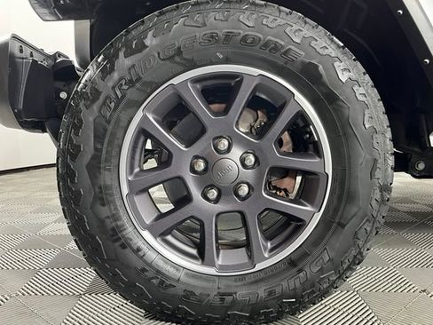 Used 2022 Jeep Gladiator Overland w/ Popular Equipment Package AWD/4WD image 11