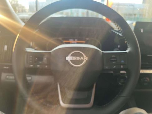 Used 2024 Nissan Pathfinder SV image 20