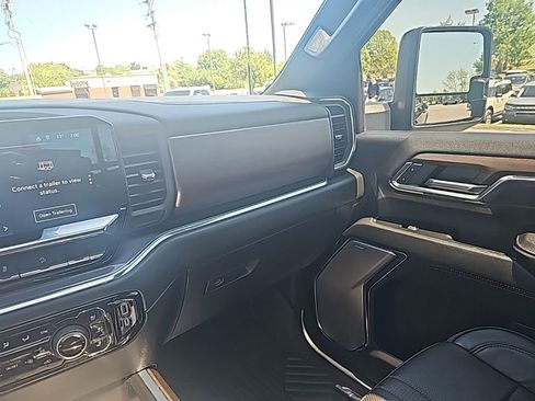 Used 2024 Chevrolet Silverado 2500 High Country w/ Midnight Edition AWD/4WD image 21