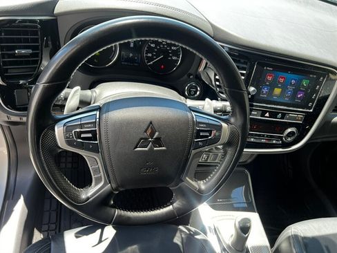 Used 2019 Mitsubishi Outlander SEL AWD/4WD image 29