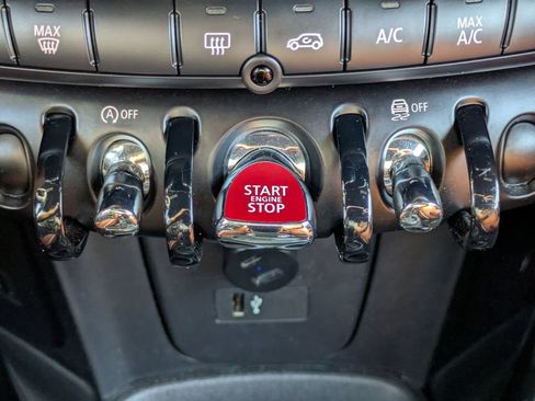 Used 2023 MINI Cooper Convertible w/ Signature Upholstery Package FWD image 31