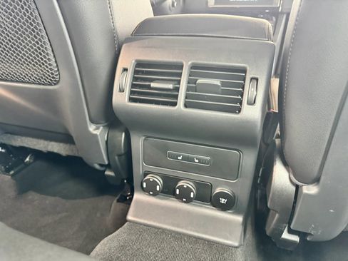 Used 2020 Jaguar F-PACE Prestige image 19