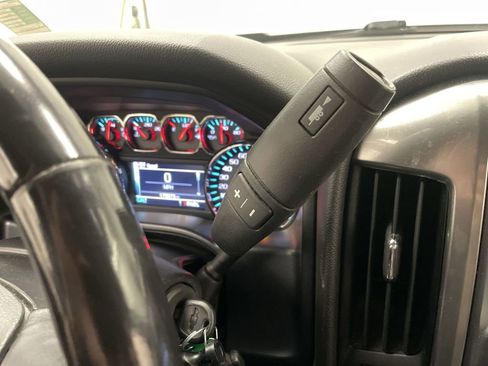 Used 2019 Chevrolet Silverado 1500 LT w/ All Star Edition AWD/4WD image 9