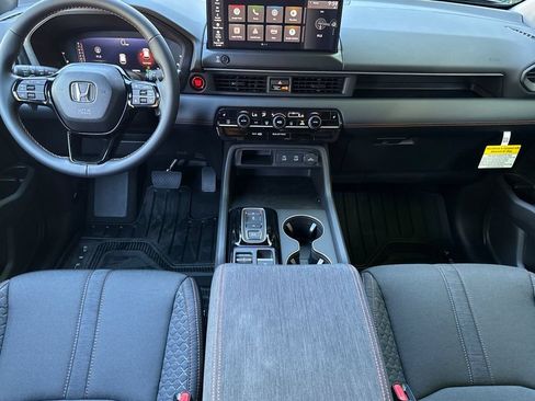 Used 2026 Honda Pilot Sport image 9