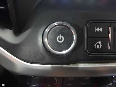 Used 2023 GMC Acadia SLE w/ Driver Convenience Package image 44