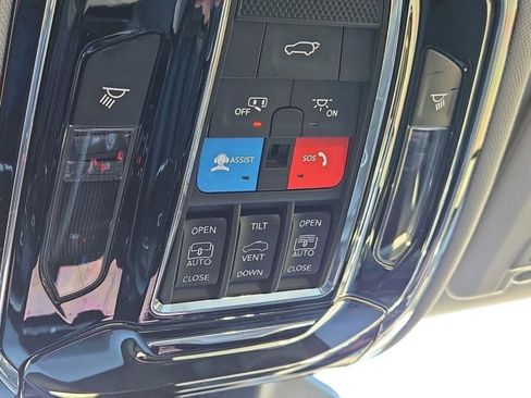 Used 2022 Jeep Grand Cherokee Overland image 31