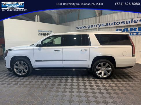 Used 2020 Cadillac Escalade ESV Premium Luxury AWD/4WD image 8