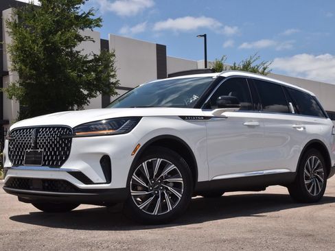 New 2026 Lincoln Aviator AWD image 1