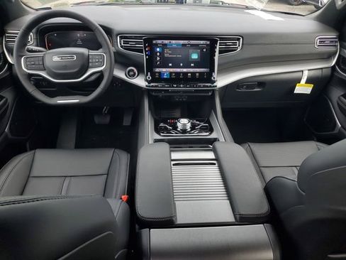 New 2026 Jeep Grand Wagoneer 4WD image 17