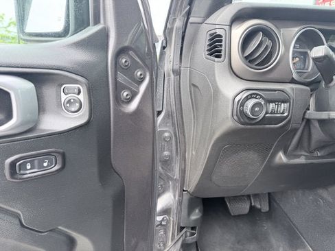 Used 2020 Jeep Wrangler Unlimited Sport S AWD/4WD image 22