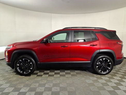 Used 2025 Chevrolet Equinox RS w/ Safety and Technology Package image 2