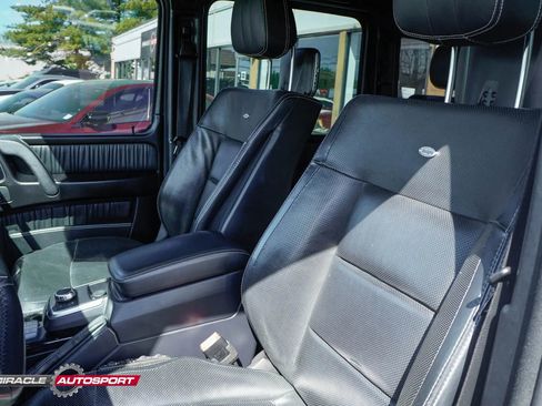 Used 2018 Mercedes-Benz G 63 AMG 4MATIC w/ Night Package image 19