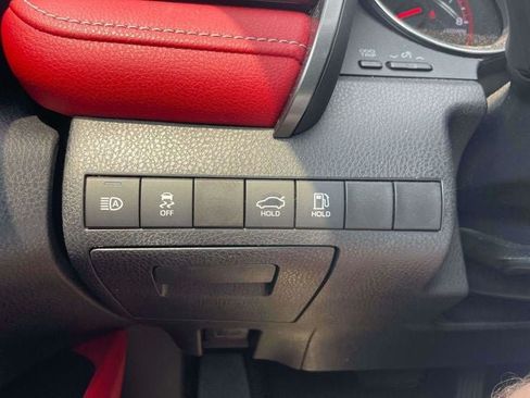 Used 2020 Toyota Camry XSE FWD image 22