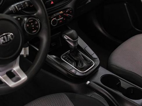 Used 2021 Kia Soul LX image 24