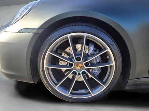 Used 2021 Porsche 911 Carrera w/ Premium Package image 40