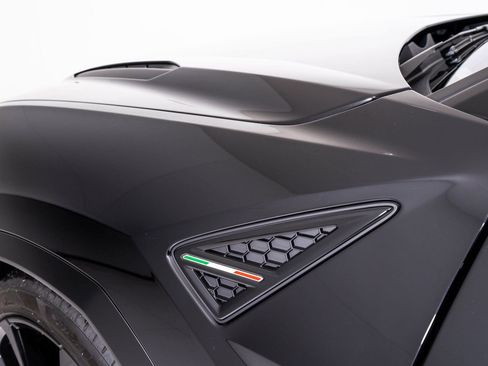 Used 2024 Lamborghini Urus S image 10