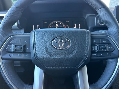 New 2026 Toyota 4Runner SR5 image 22