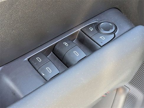 Used 2023 Chevrolet Colorado Z71 w/ Z71 Convenience Package 2 image 14