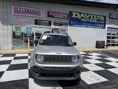 Used 2015 Jeep Renegade Sport w/ Power & Air Group AWD/4WD image 3