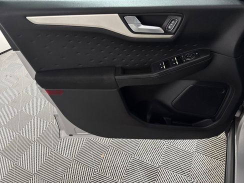 Used 2020 Ford Escape S FWD image 10