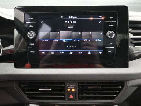 Used 2026 Volkswagen Jetta SE FWD image 16