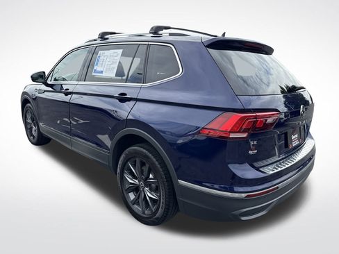 Certified 2022 Volkswagen Tiguan SE image 3