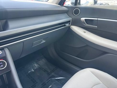 Used 2025 Hyundai Sonata SEL FWD image 16