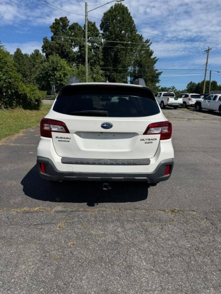 Used 2019 Subaru Outback 3.6R Limited w/ Popular Package #2 AWD/4WD image 5