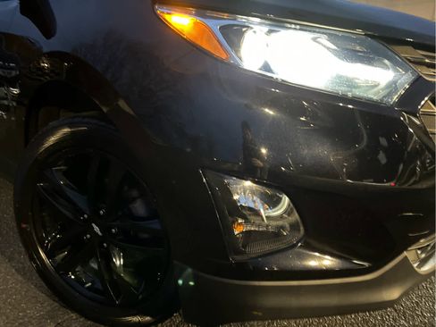 Used 2020 Chevrolet Equinox LT w/ Midnight Edition image 25