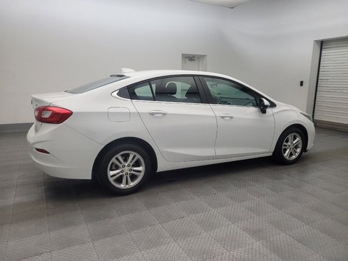 Used 2016 Chevrolet Cruze LT FWD image 10