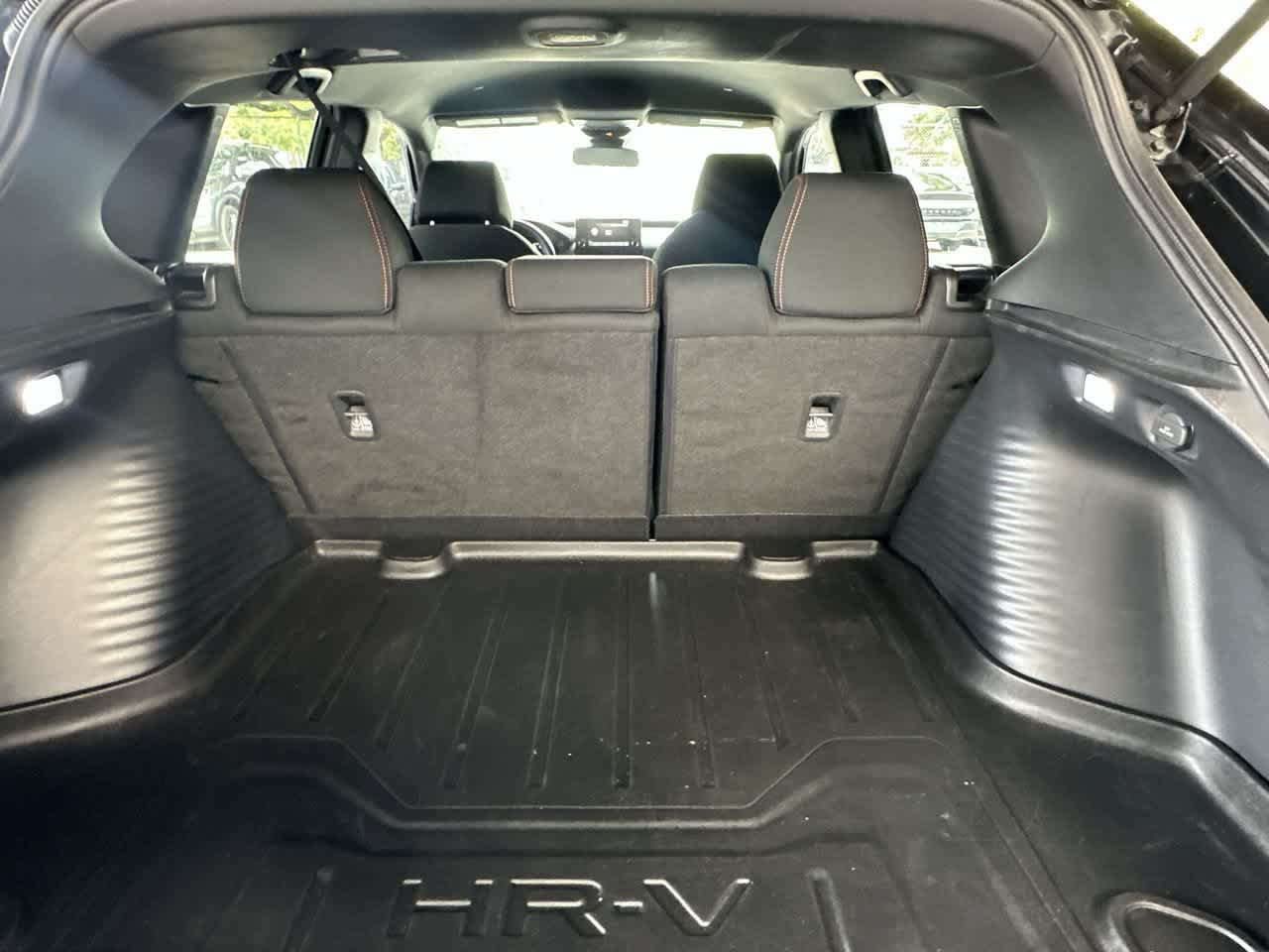 Used 2025 Honda HR-V Sport image 25