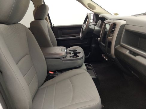 Used 2018 RAM 1500 Express w/ Express Value Package RWD image 21