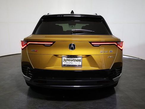 Used 2024 Acura ZDX Type S AWD/4WD image 10