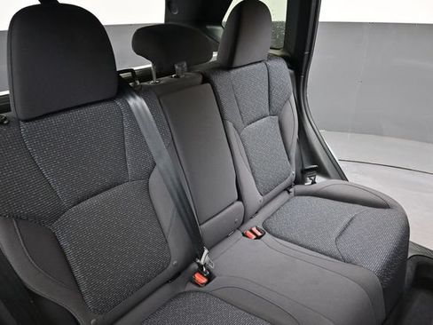 Used 2025 Subaru Forester Premium AWD/4WD image 16
