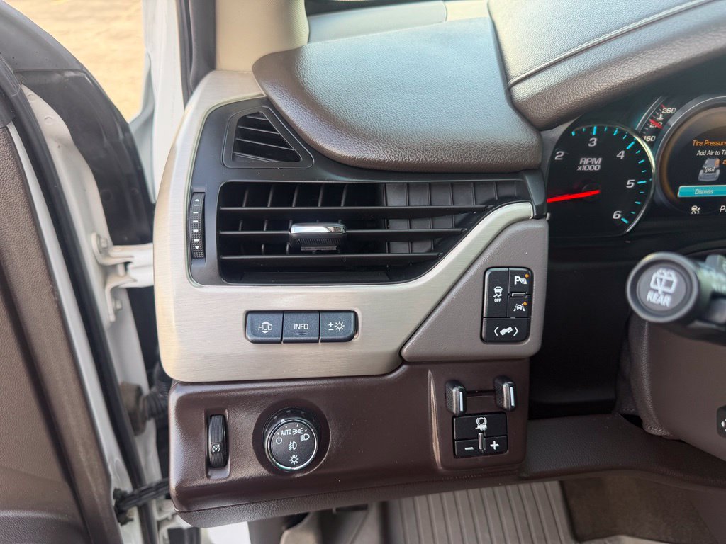 Used 2018 GMC Yukon Denali RWD image 27