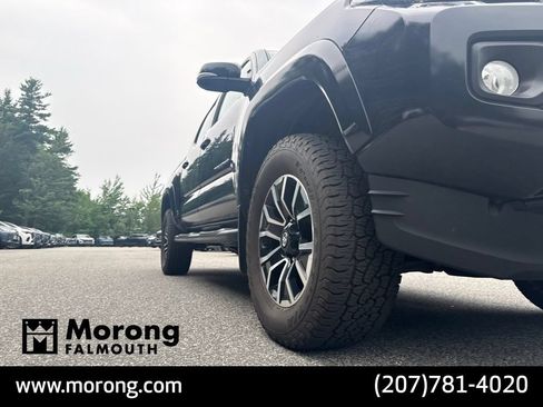 Used 2022 Toyota Tacoma TRD Sport AWD/4WD image 2