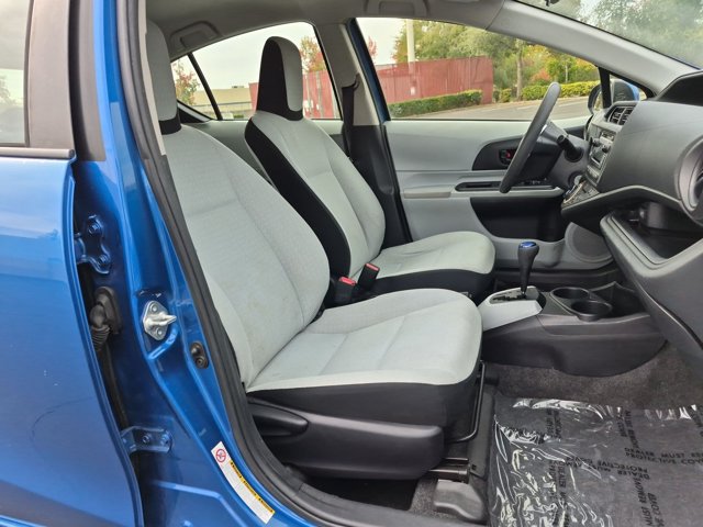 Used 2014 Toyota Prius C One FWD image 17