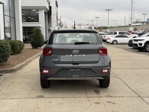 New 2026 Hyundai Venue SEL image 6