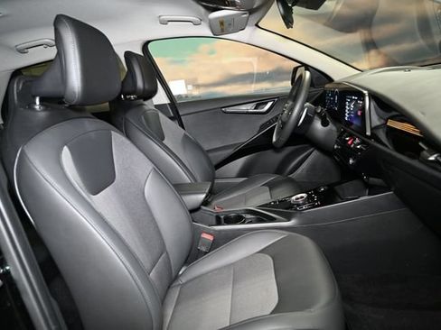 Used 2024 Kia Niro Wind FWD image 62