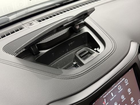 Used 2021 Jeep Cherokee Latitude Lux 80th Anniv w/ Quick Order Package 26U 80TH AWD/4WD image 43