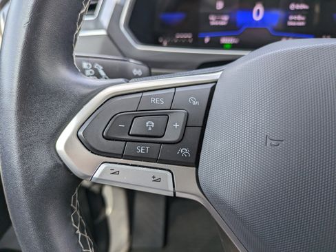 Certified 2023 Volkswagen Tiguan SE FWD image 24