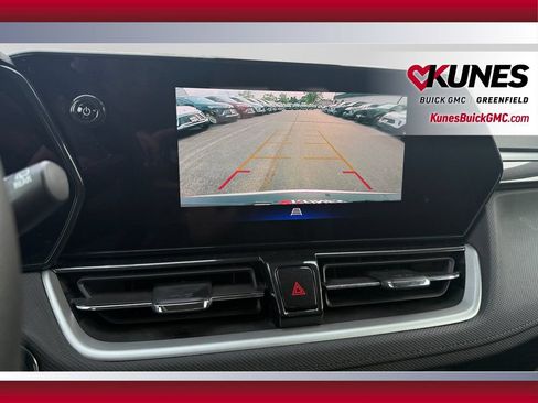 Used 2025 Chevrolet TrailBlazer LT AWD/4WD image 15