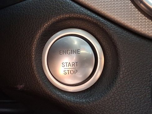 Used 2019 Mercedes-Benz CLA 250 4MATIC image 25