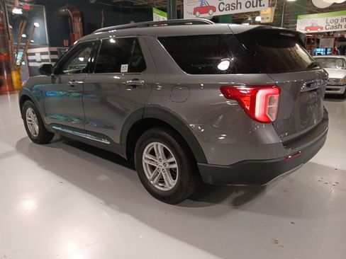 Used 2023 Ford Explorer XLT w/ Equipment Group 202A AWD/4WD image 11