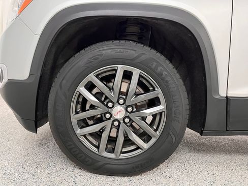 Used 2019 GMC Acadia SLT w/ LPO, Black Accent Package AWD/4WD image 30