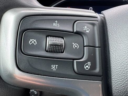 Used 2025 Chevrolet Silverado 1500 LT AWD/4WD image 17