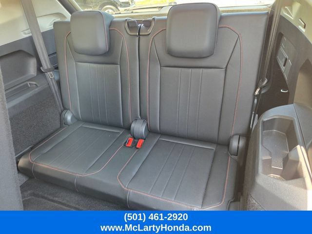 Used 2024 Volkswagen Tiguan Wolfsburg Edition FWD image 13