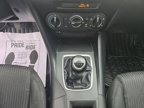 Used 2014 MAZDA MAZDA3 i Touring image 13