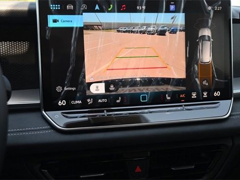 New 2025 Volkswagen Tiguan SE image 15